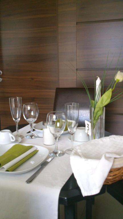 Penzion Luxor Trnava Quarto foto